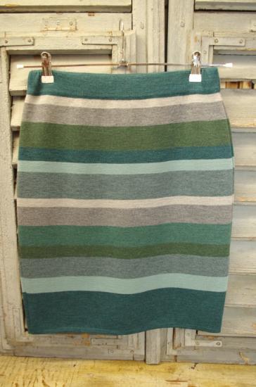 Wollrock, Strickrock lizzie Petrol, Blockstreifen von Invero Merino, Merinowolle